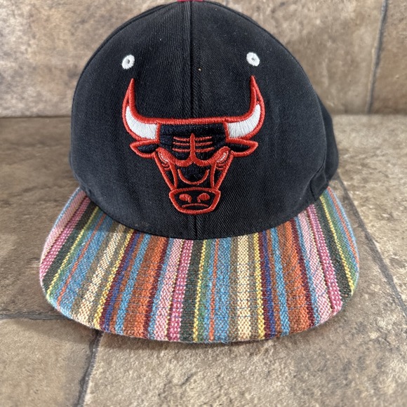 Mitchell & Ness Other - Mitchell & Ness Hardwood Classics Chicago Bulls NBA Snapback Hat Embroidered E1